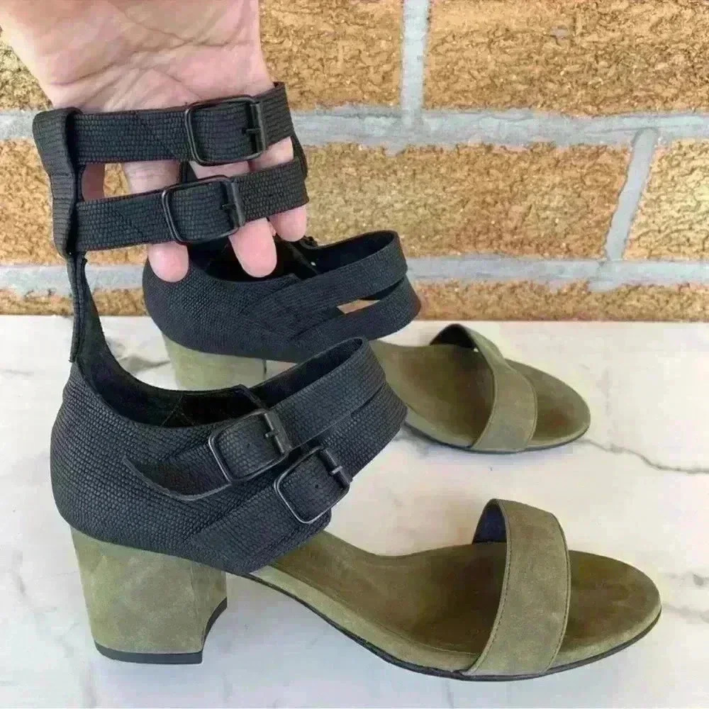 Frēda Salvador Military Green/Black Suede Cage Sandals Size 9